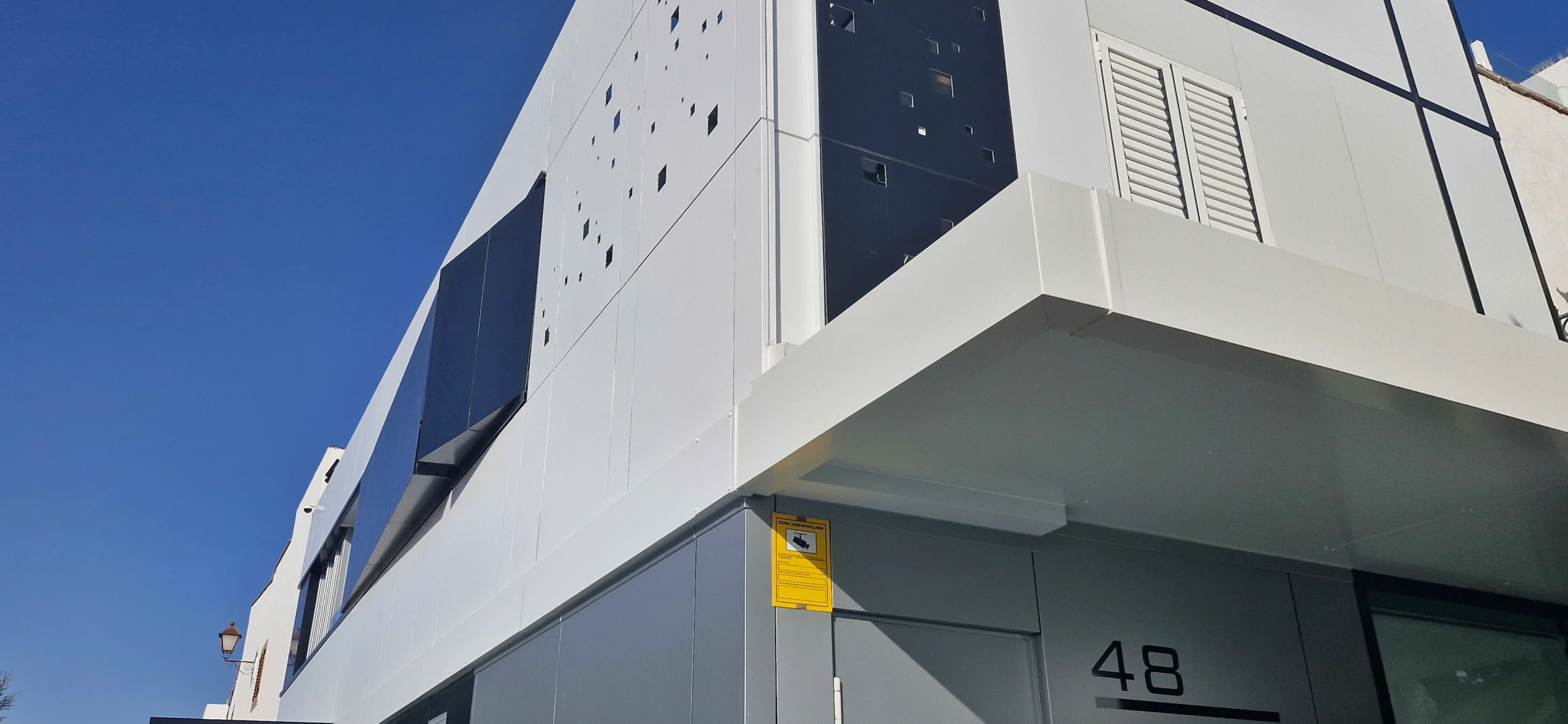 Portal de un futuro proyecto de una casa moderna